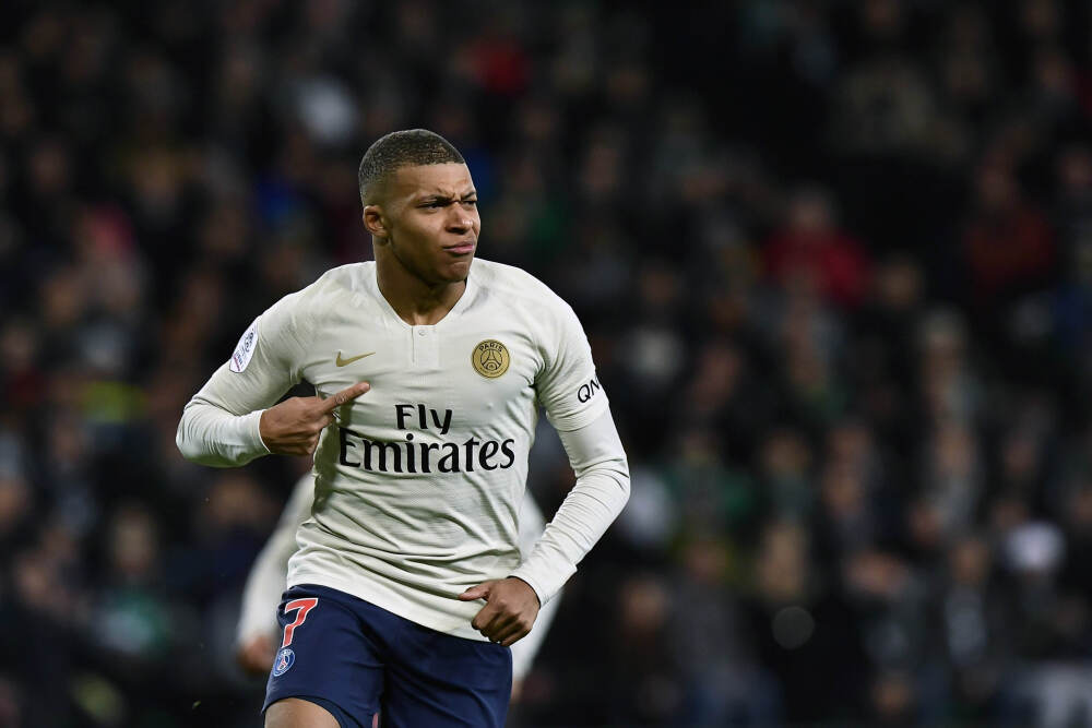 影像定格橙衣荣光! 看镜头下泰山队的荣耀、坚守与告别